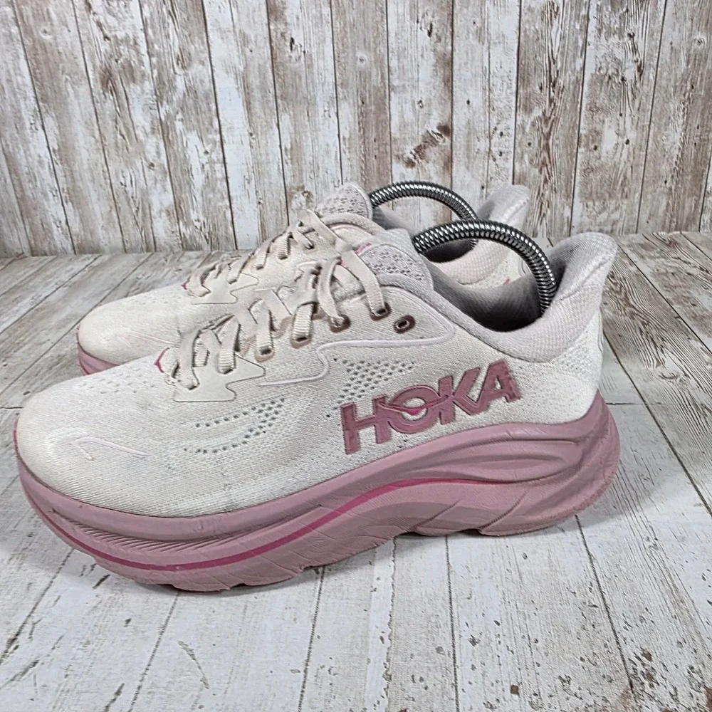 Hoka Clifton 9 Womens 9D Wide Running Shoes Rose Quartz Pink 1162050 RMP